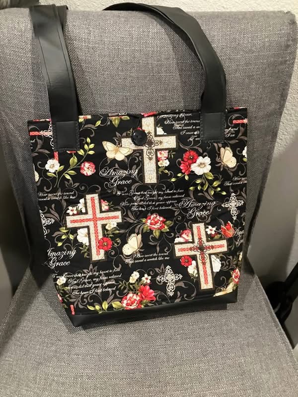 Handmade Amazing Grace floral tote by Sewn in Grace